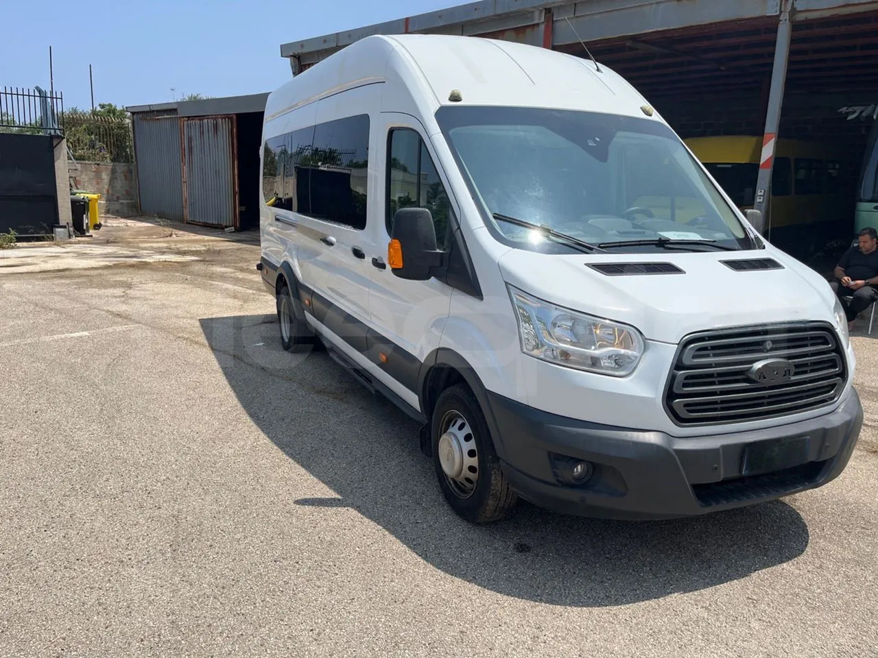 Ford Transit - Minibús, Furgoneta de pasajeros: foto 1 Ford Transit - Minibús, Furgoneta de pasajeros: foto 1
