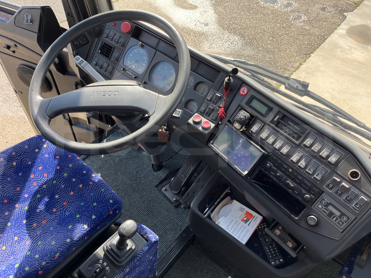 Autocar Iveco 380: foto 16