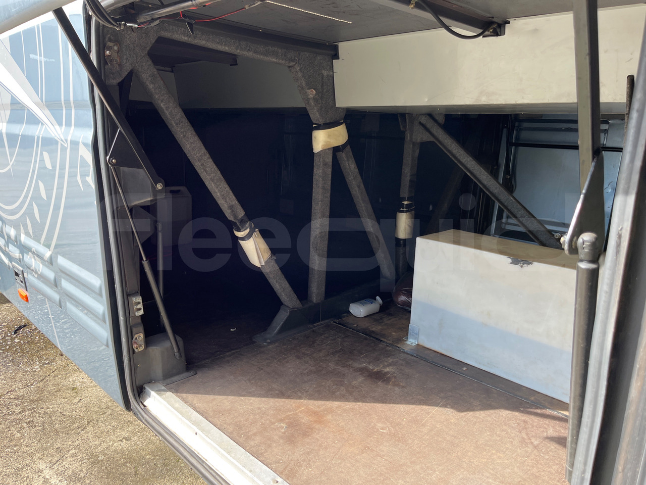 Autocar Iveco 380: foto 8