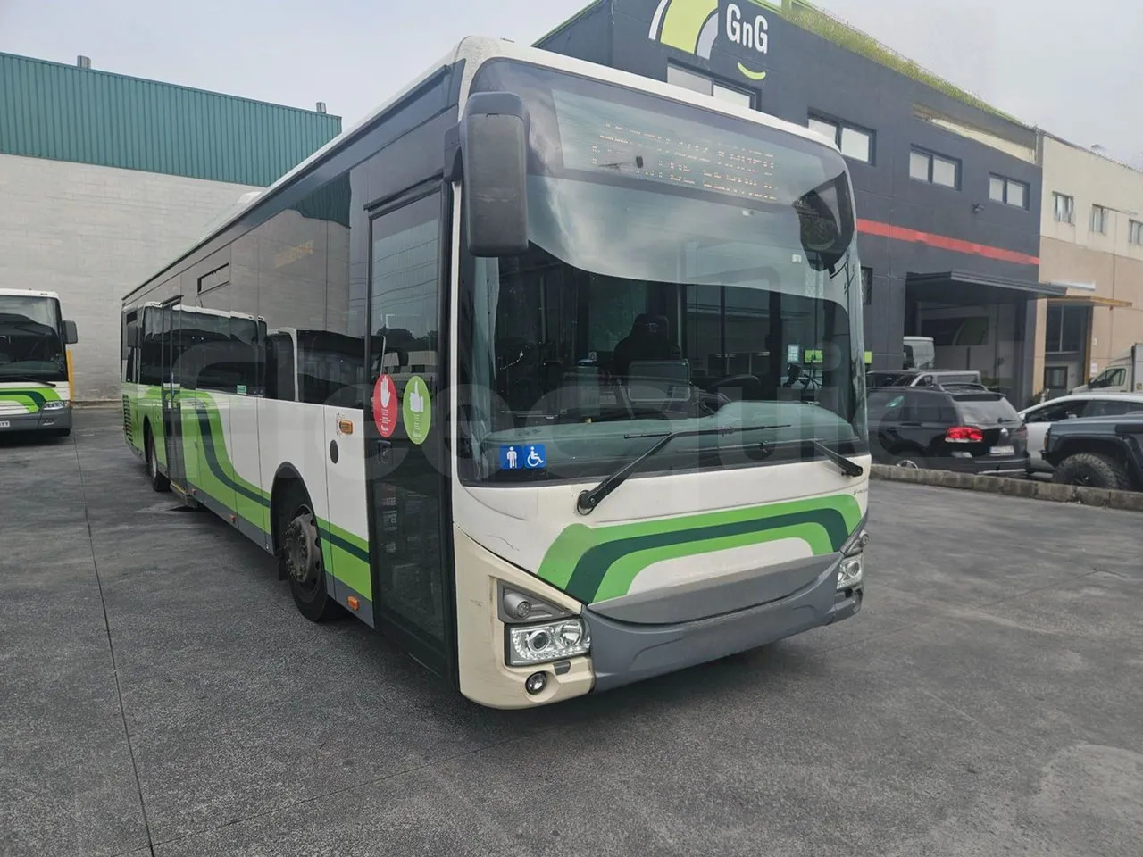 Iveco Crossway Low Entry - Autobús urbano: foto 1 Iveco Crossway Low Entry - Autobús urbano: foto 1
