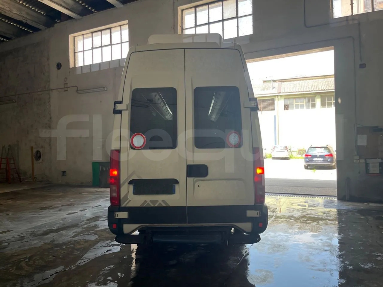 Iveco Daily - Minibús, Furgoneta de pasajeros: foto 5 Iveco Daily - Minibús, Furgoneta de pasajeros: foto 5