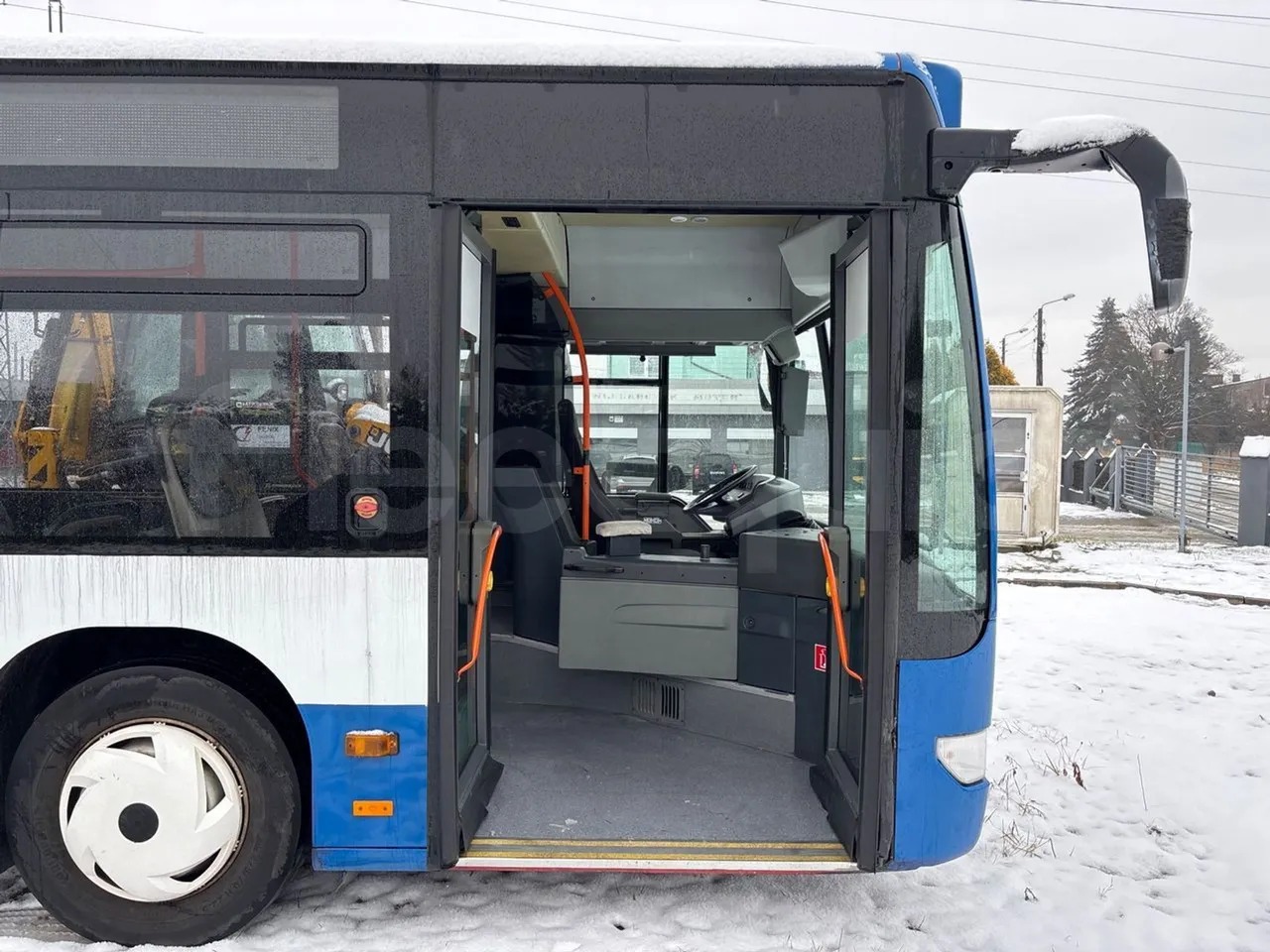 Autobús articulado Mercedes-Benz O 530: foto 13