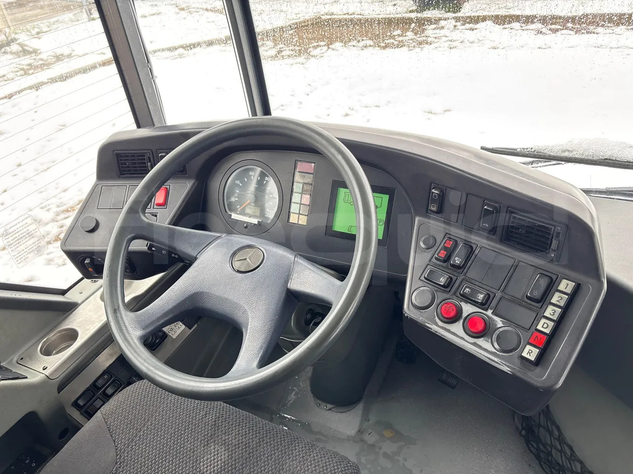 Autobús articulado Mercedes-Benz O 530: foto 23