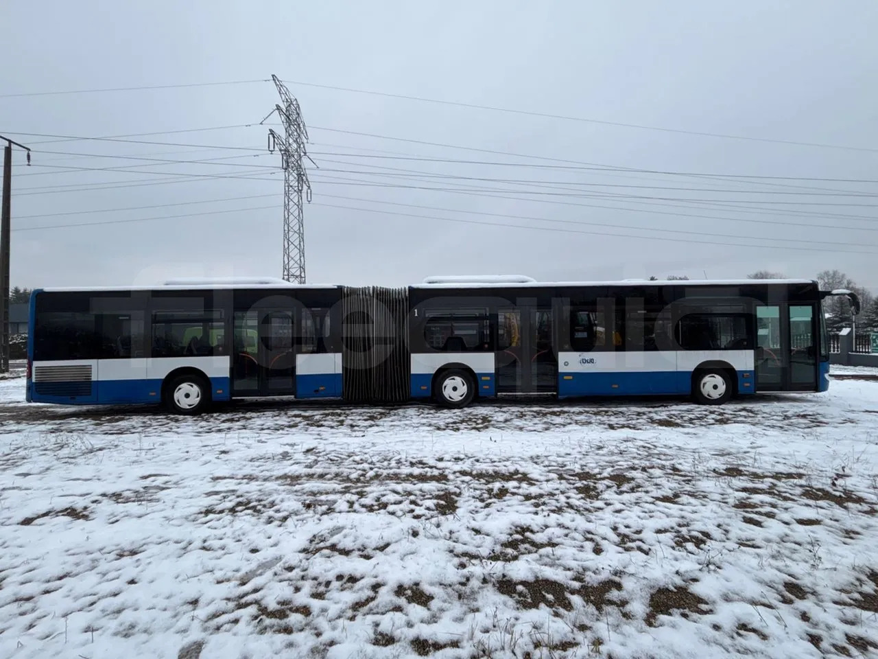 Autobús articulado Mercedes-Benz O 530: foto 11