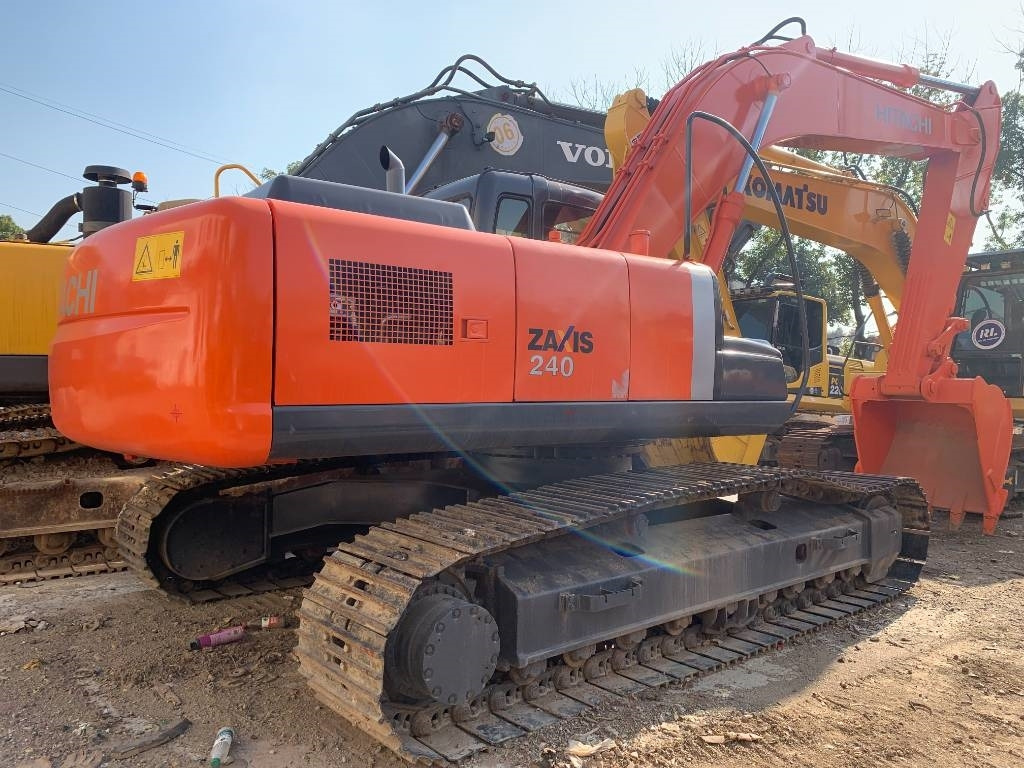 Hitachi Zaxis 240 - Excavadora de cadenas: foto 1 Hitachi Zaxis 240 - Excavadora de cadenas: foto 1
