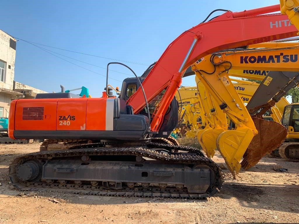 Hitachi Zaxis 240 - Excavadora de cadenas: foto 2 Hitachi Zaxis 240 - Excavadora de cadenas: foto 2