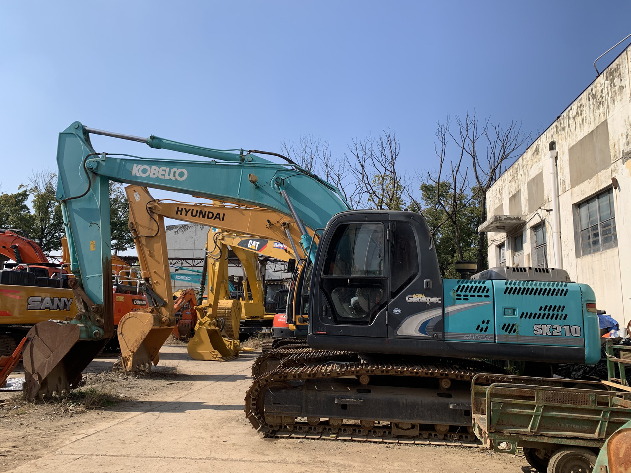 KOBELCO SK210LC-8 - Excavadora de cadenas: foto 1 KOBELCO SK210LC-8 - Excavadora de cadenas: foto 1