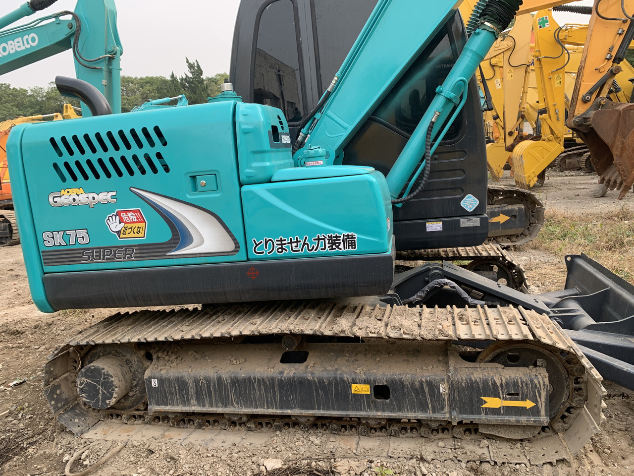 KOBELCO SK75-8 - Excavadora de cadenas: foto 4 KOBELCO SK75-8 - Excavadora de cadenas: foto 4