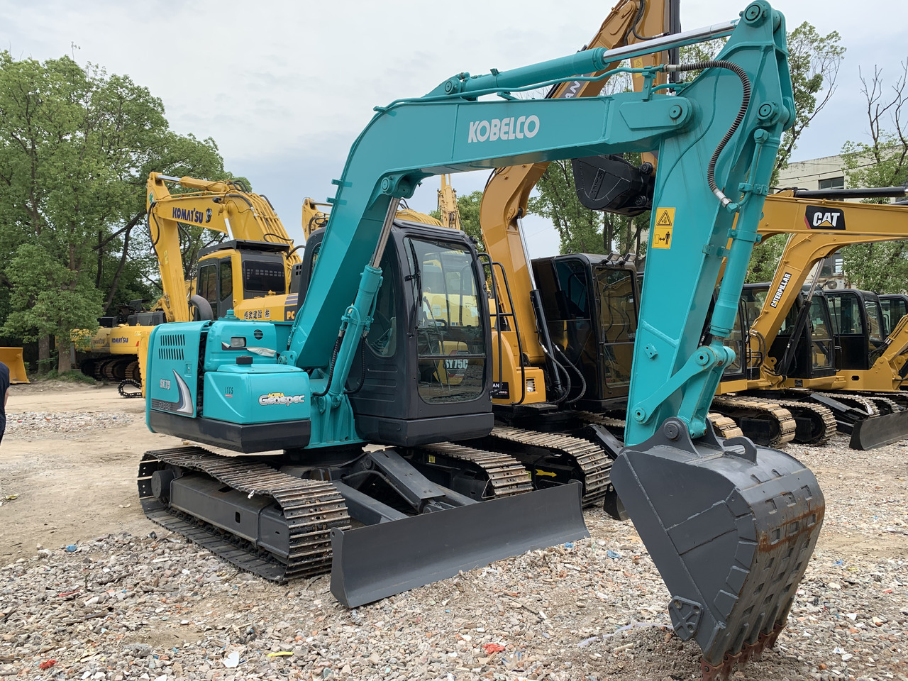 KOBELCO sk75-8 - Miniexcavadora: foto 1 KOBELCO sk75-8 - Miniexcavadora: foto 1