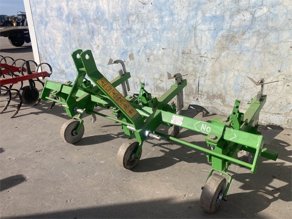 Bomet 2 RÆKKET - Maquinaria para patatas: foto 1 Bomet 2 RÆKKET - Maquinaria para patatas: foto 1