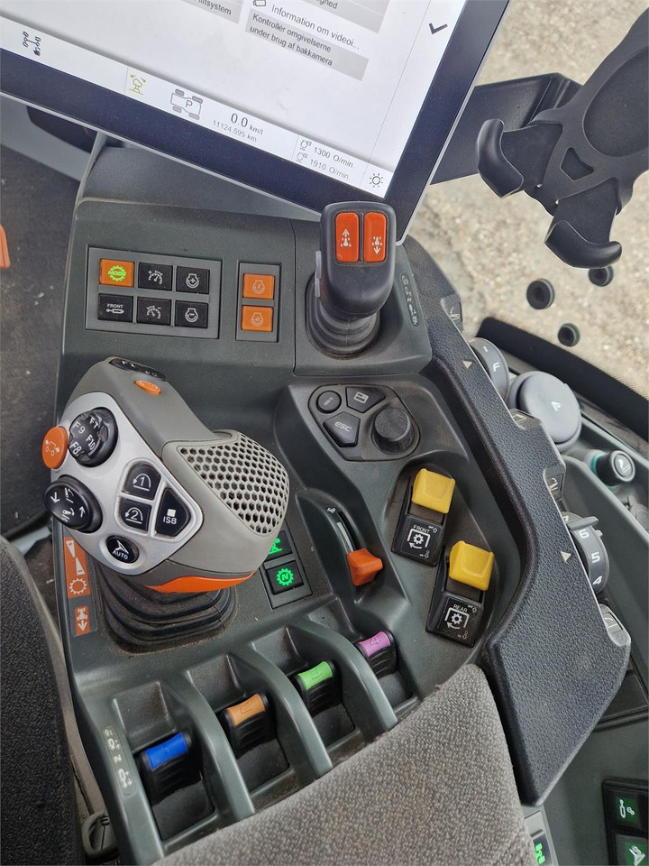 Claas AXION 960 TT - Tractor: foto 5 Claas AXION 960 TT - Tractor: foto 5