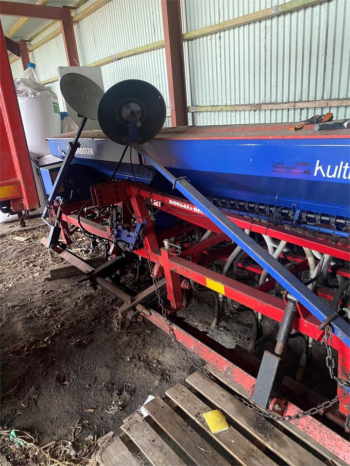 Doublet-Record KULTI-SEEDER 4 MTR - Combinado de siembra: foto 1 Doublet-Record KULTI-SEEDER 4 MTR - Combinado de siembra: foto 1
