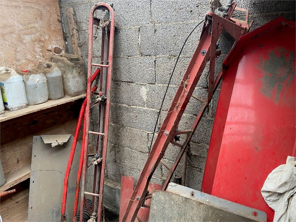 Hardi COMANDER 2800 L 24 M - Pulverizador arrastrado: foto 5 Hardi COMANDER 2800 L 24 M - Pulverizador arrastrado: foto 5