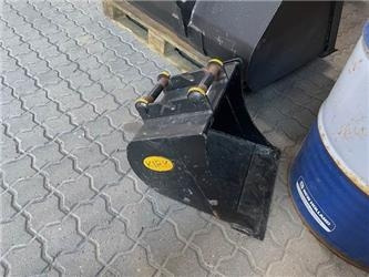 Kirk 12032 40CM - Cazo para Maquinaria de construcción: foto 1 Kirk 12032 40CM - Cazo para Maquinaria de construcción: foto 1