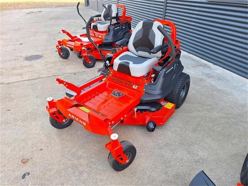 Ariens ARIENS FORHANDLER - Tractor municipal: foto 3 Ariens ARIENS FORHANDLER - Tractor municipal: foto 3