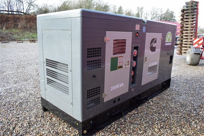 Cummins 200 KvA - Generador industriale: foto 4 Cummins 200 KvA - Generador industriale: foto 4