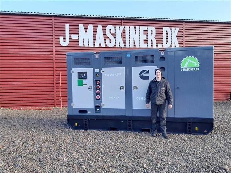 Cummins 500KWA - Generador industriale: foto 1 Cummins 500KWA - Generador industriale: foto 1