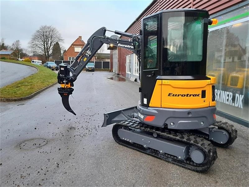 Eurotrac HE26-ER FABRIKSNY KAMPAGNE PRIS - Miniexcavadora: foto 2 Eurotrac HE26-ER FABRIKSNY KAMPAGNE PRIS - Miniexcavadora: foto 2