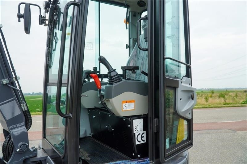 Leasing de Eurotrac HE26-SR  Eurotrac HE26-SR: foto 10