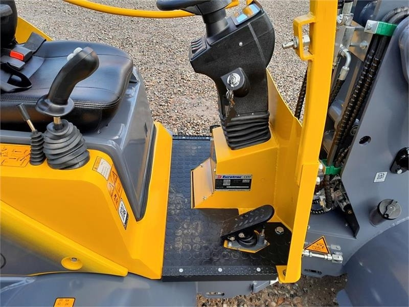 Leasing de Eurotrac W11  Eurotrac W11: foto 8