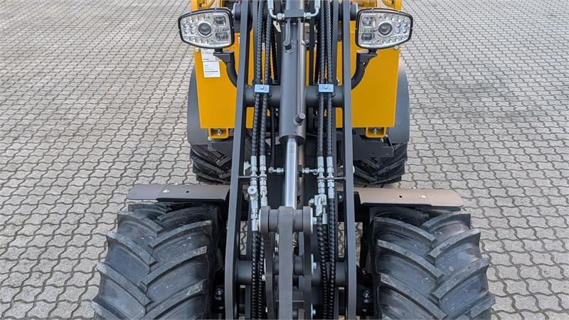 Cargadora articulada Eurotrac W12S: foto 8