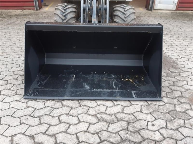 Eurotrac skovl - Cazo cargador para Maquinaria de construcción: foto 2 Eurotrac skovl - Cazo cargador para Maquinaria de construcción: foto 2