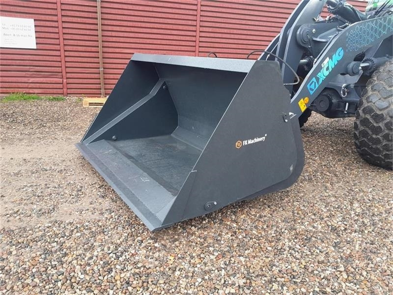 - - - FK MASCHINERY - Cazo cargador: foto 1 - - - FK MASCHINERY - Cazo cargador: foto 1