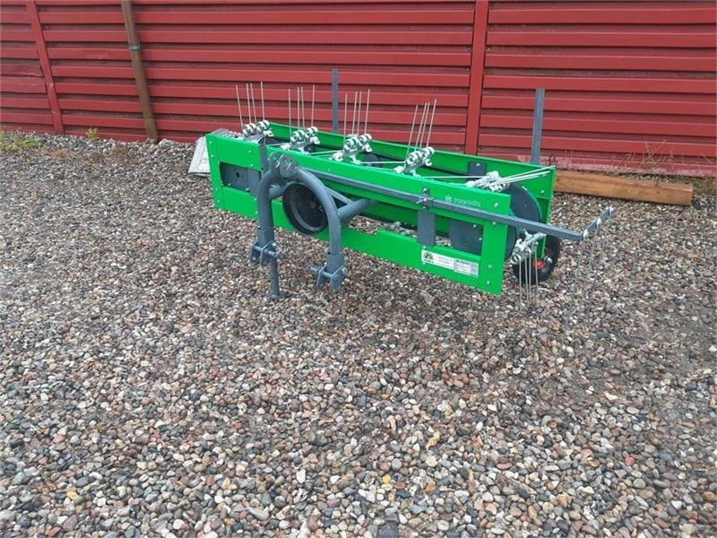 - - - HØ VENDER - Implemento para Tractor municipal: foto 1 - - - HØ VENDER - Implemento para Tractor municipal: foto 1