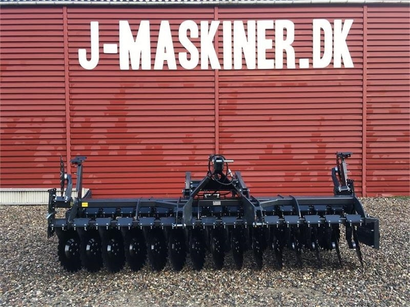 J-Maskiner IT-4000 med hydraulisk lift - Rastras: foto 1 J-Maskiner IT-4000 med hydraulisk lift - Rastras: foto 1