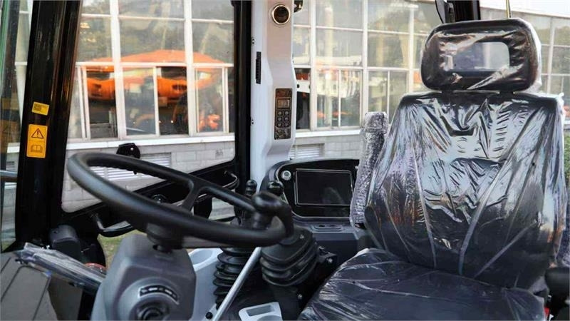 Lonking 83C Fabriks ny - Retroexcavadora: foto 5 Lonking 83C Fabriks ny - Retroexcavadora: foto 5