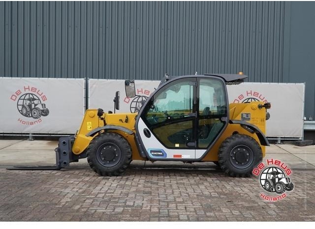 - - - XCMG XC6-2506E - Manipulador telescópico: foto 2 - - - XCMG XC6-2506E - Manipulador telescópico: foto 2
