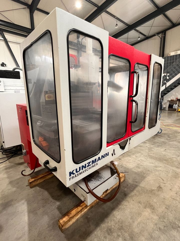 Werkzeugfräsmaschine Fräsmaschine KUNZMANN WF 4/3 TNC124 - Fresadora: foto 3 Werkzeugfräsmaschine Fräsmaschine KUNZMANN WF 4/3 TNC124 - Fresadora: foto 3