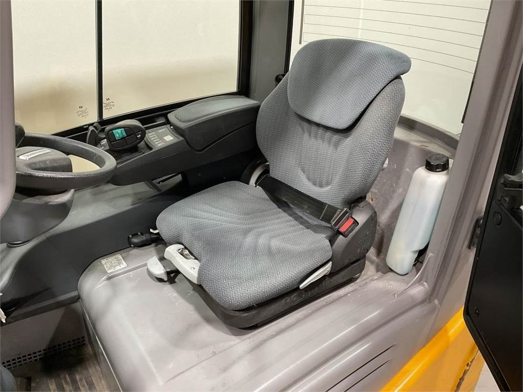 Jungheinrich EFG 220 - Carretilla elevadora eléctrica: foto 5 Jungheinrich EFG 220 - Carretilla elevadora eléctrica: foto 5