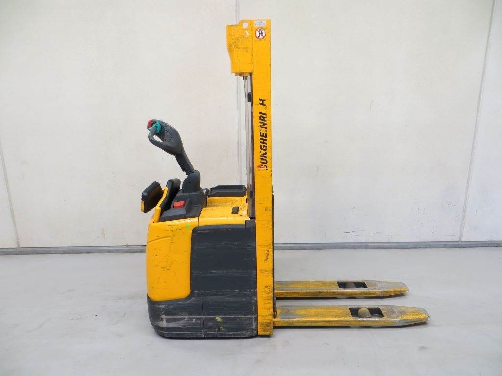 Jungheinrich ERC 212 - Apilador: foto 1 Jungheinrich ERC 212 - Apilador: foto 1