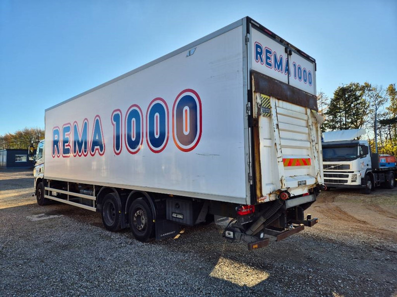 DAF CF 330 // 2 compartments / Cold/freeze - Camión frigorífico: foto 4 DAF CF 330 // 2 compartments / Cold/freeze - Camión frigorífico: foto 4