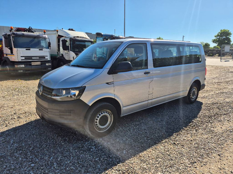 Volkswagen Transporter 2,0 TDi 102 Kombi lang 4d 9 prs - Coche: foto 1 Volkswagen Transporter 2,0 TDi 102 Kombi lang 4d 9 prs - Coche: foto 1