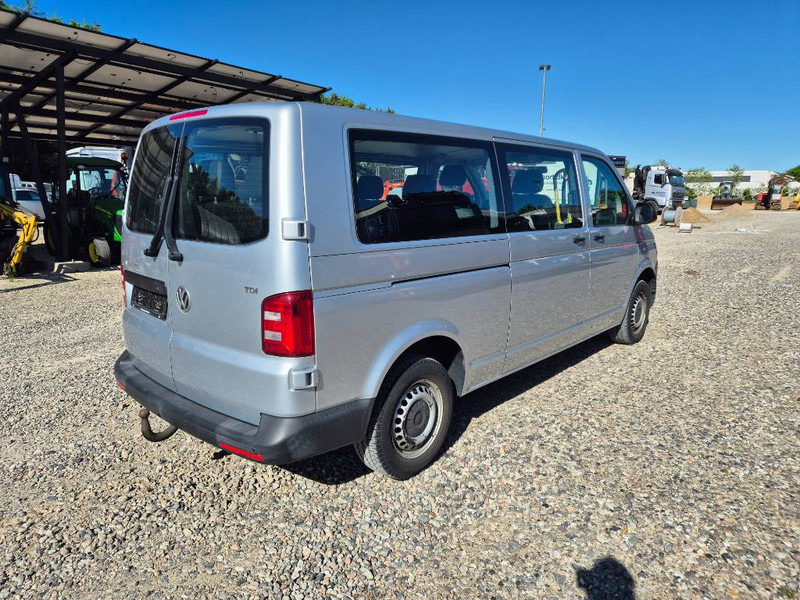Volkswagen Transporter 2,0 TDi 102 Kombi lang 4d 9 prs - Coche: foto 4 Volkswagen Transporter 2,0 TDi 102 Kombi lang 4d 9 prs - Coche: foto 4