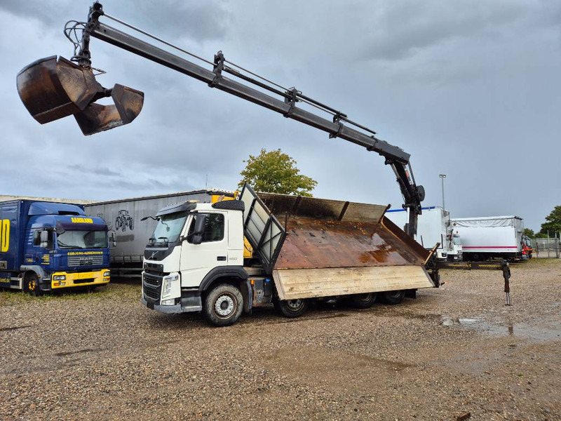 Volvo FM 460 8x4/4 //HIAB 211 EP-4 // 3 sidetip - Camión grúa: foto 1 Volvo FM 460 8x4/4 //HIAB 211 EP-4 // 3 sidetip - Camión grúa: foto 1