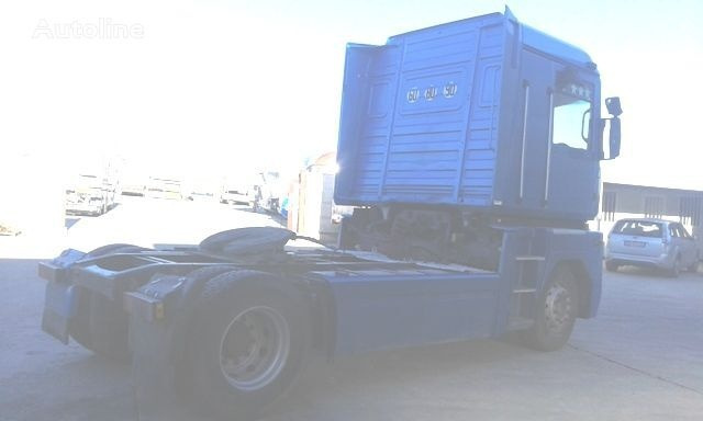 Renault MAGNUM 480 DXI - Cabeza tractora: foto 3 Renault MAGNUM 480 DXI - Cabeza tractora: foto 3