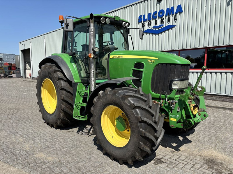 John Deere 7530 Premium AutoPowr - Tractor: foto 4 John Deere 7530 Premium AutoPowr - Tractor: foto 4