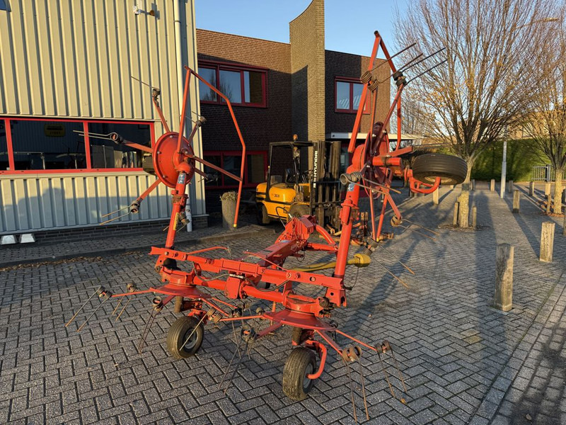 Kuhn GF5001MH Schudder (Marge) - Henificadora: foto 4 Kuhn GF5001MH Schudder (Marge) - Henificadora: foto 4