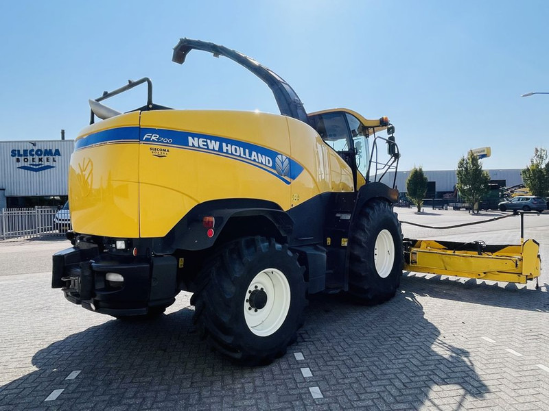 New Holland FR700 Forage Harvester 10 Row header - Cosechadora de forraje: foto 4 New Holland FR700 Forage Harvester 10 Row header - Cosechadora de forraje: foto 4