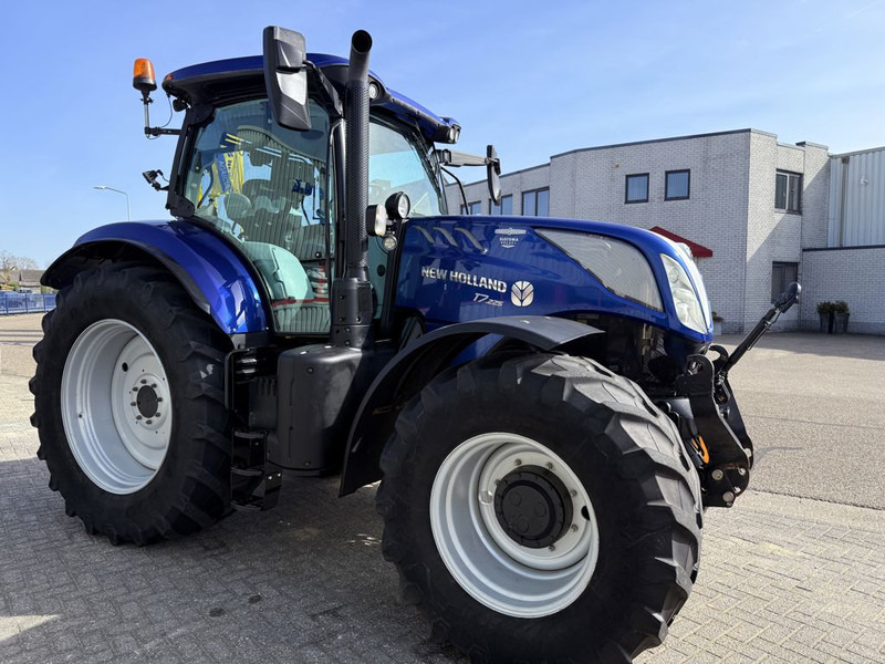 Tractor New Holland T7.225 AC Stage V Blue Power: foto 19