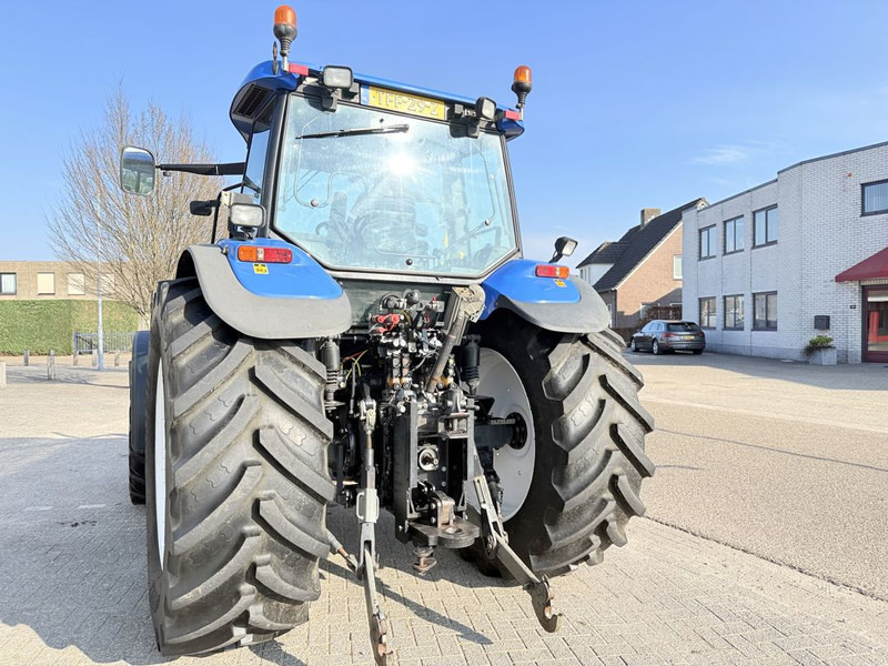 New Holland TM120 Range Command Fronthef + PTO - Tractor: foto 2 New Holland TM120 Range Command Fronthef + PTO - Tractor: foto 2
