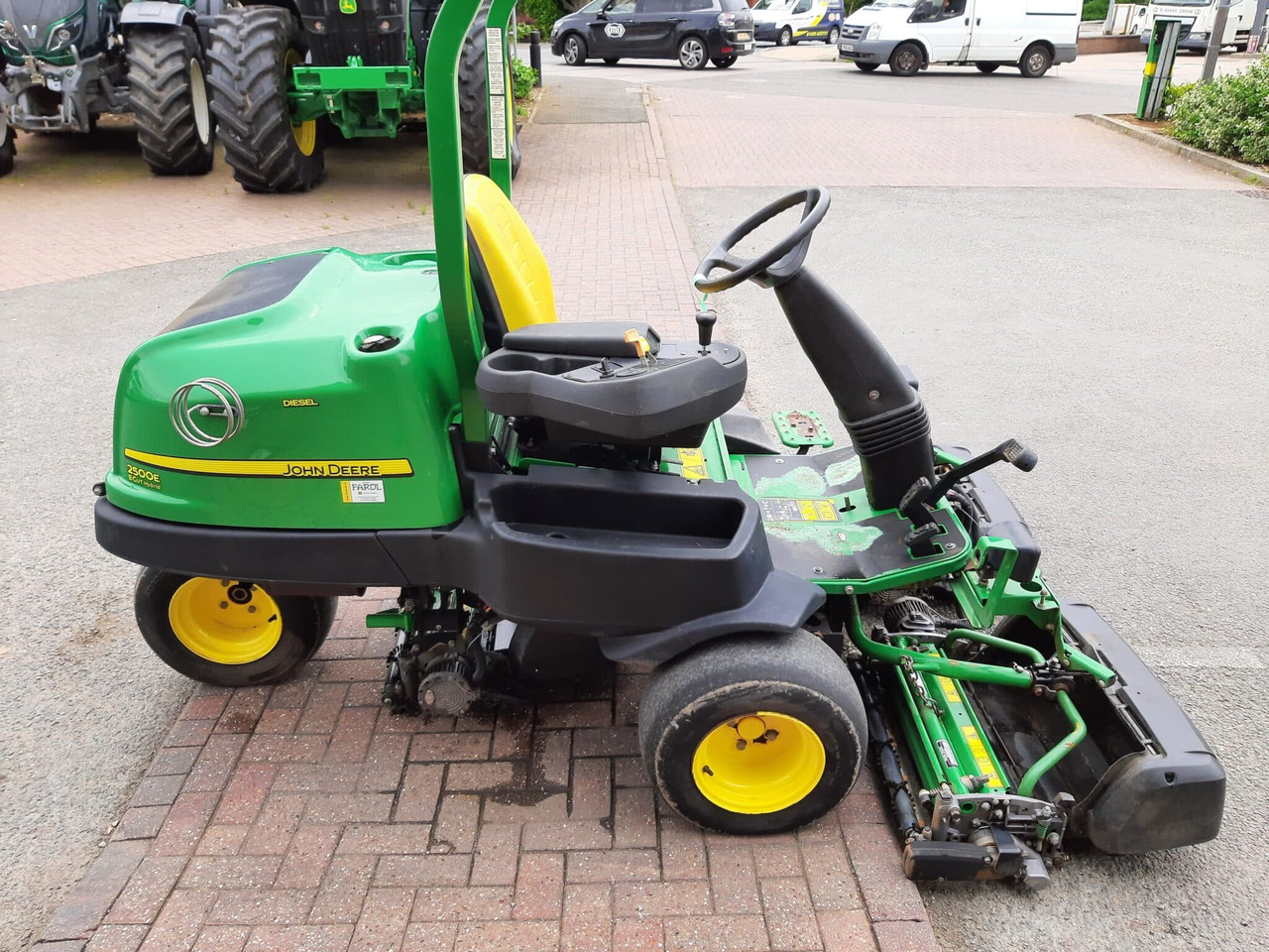 John Deere 2500E Greens triple mower - Cortacésped: foto 3 John Deere 2500E Greens triple mower - Cortacésped: foto 3