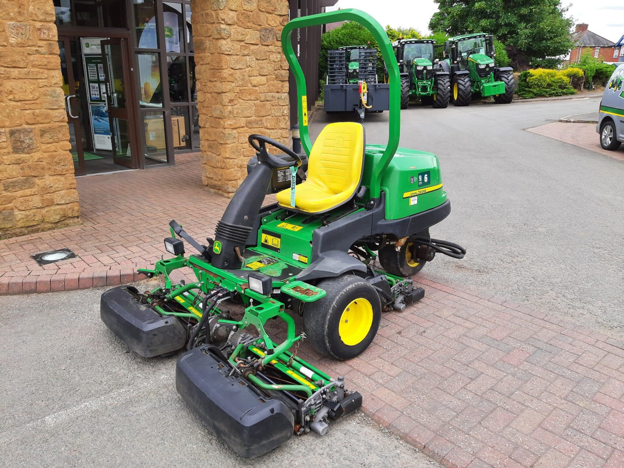 John Deere 2500E Greens triple mower - Cortacésped: foto 1 John Deere 2500E Greens triple mower - Cortacésped: foto 1
