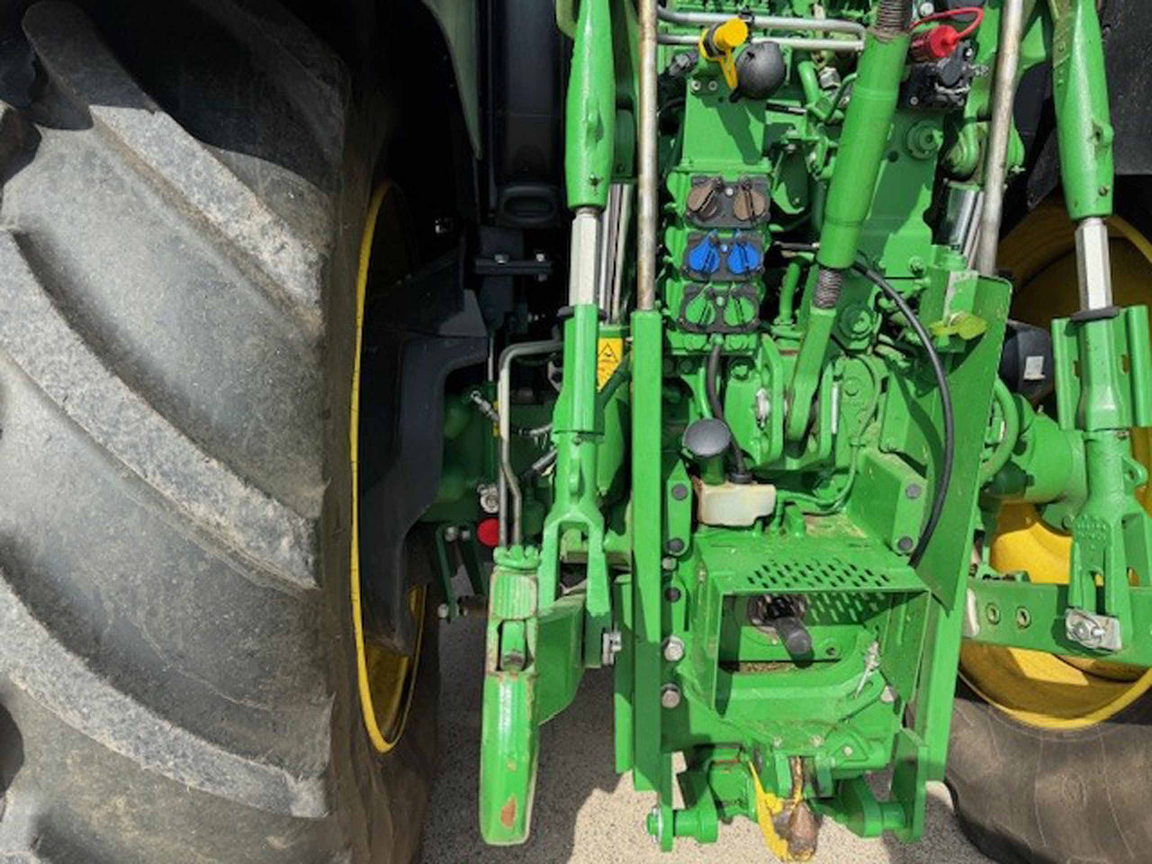 Tractor John Deere 6155R: foto 12