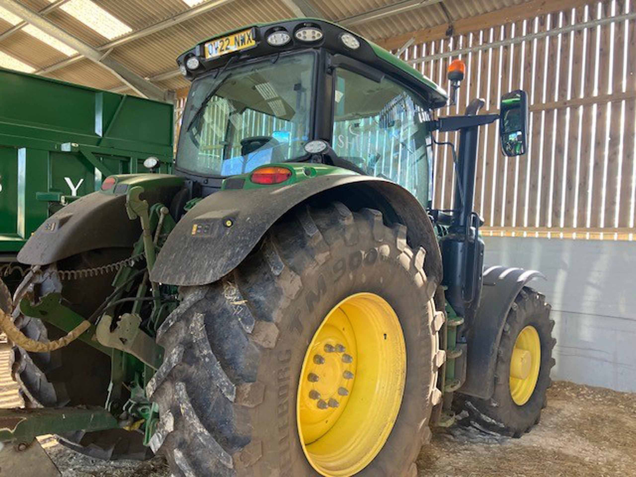John Deere 6215R - Tractor: foto 5 John Deere 6215R - Tractor: foto 5