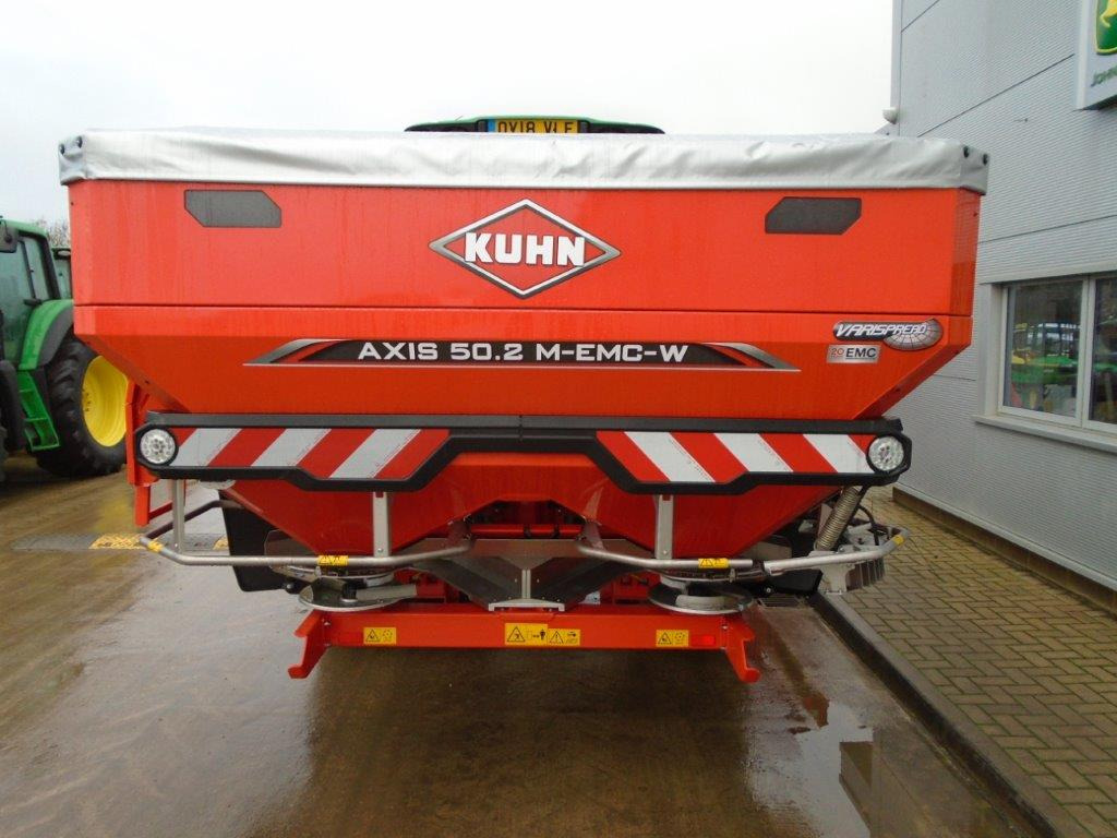 Kuhn Axis 50.2 M EMC W ISO PRO - Esparcidor de fertilizantes: foto 2 Kuhn Axis 50.2 M EMC W ISO PRO - Esparcidor de fertilizantes: foto 2