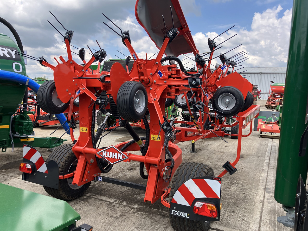 Kuhn GF13003 - Maquinaria de henificación: foto 5 Kuhn GF13003 - Maquinaria de henificación: foto 5